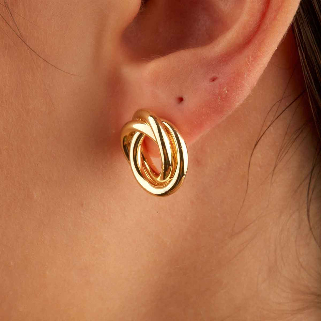 Elegans Button Stud Earrings