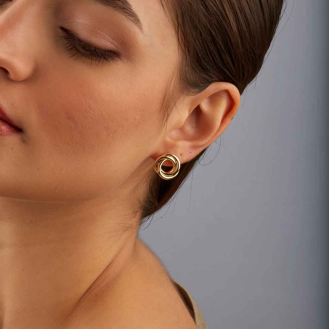 Elegans Button Stud Earrings