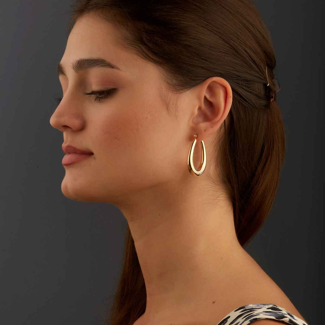 Cara Oval Hoop Earrings