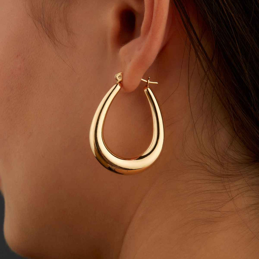 Cara Oval Hoop Earrings