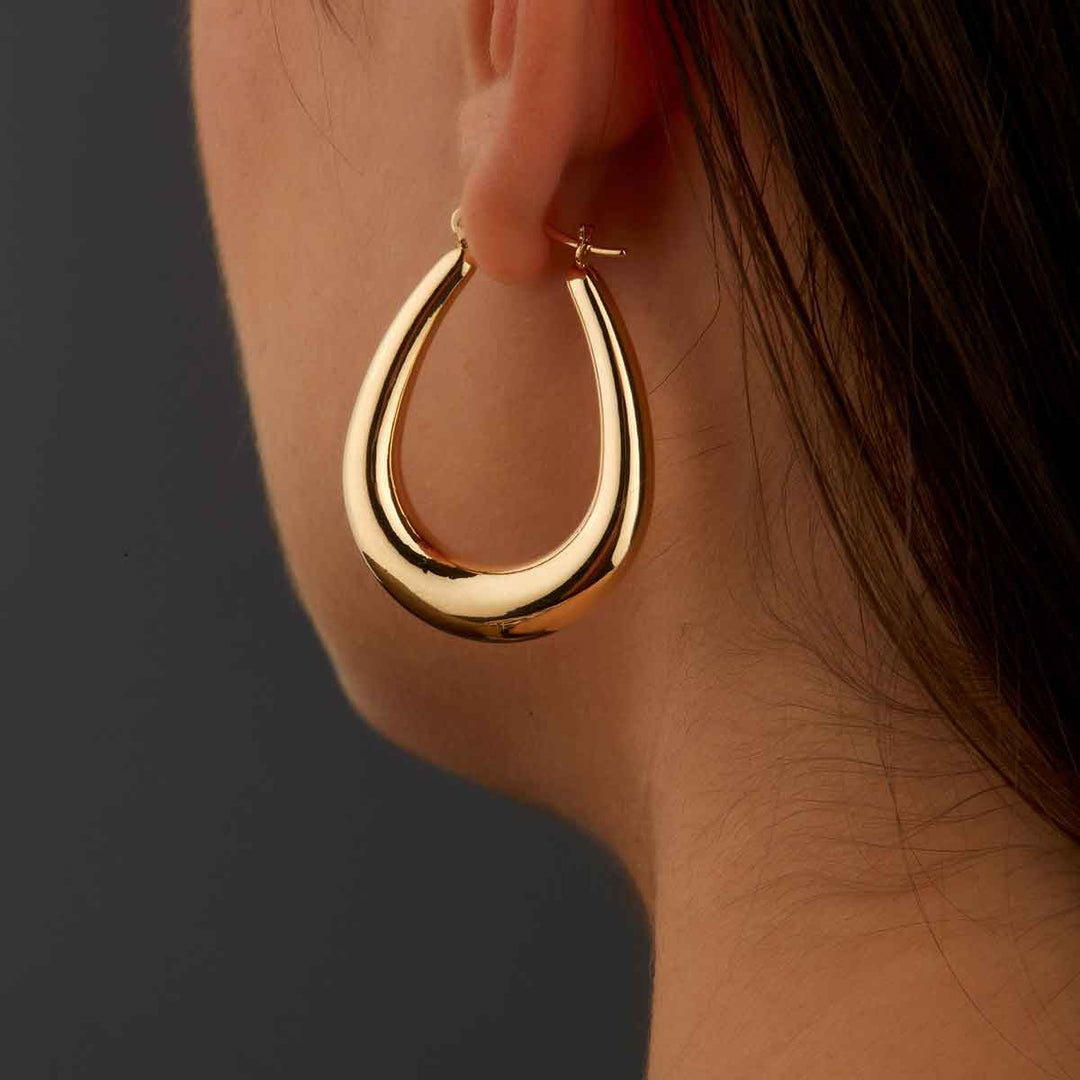 Cara Oval Hoop Earrings