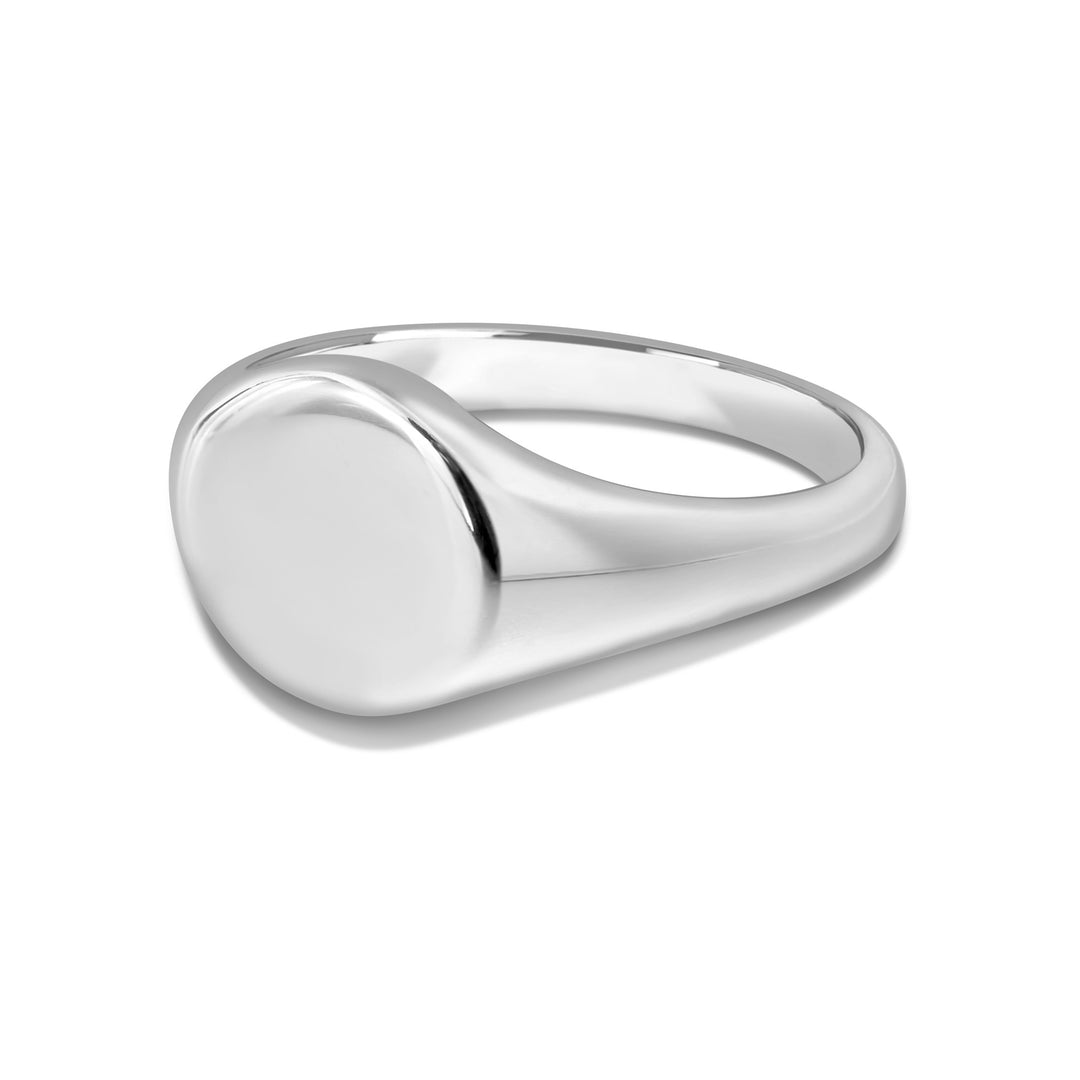 Dareen Bold Round Signet Ring