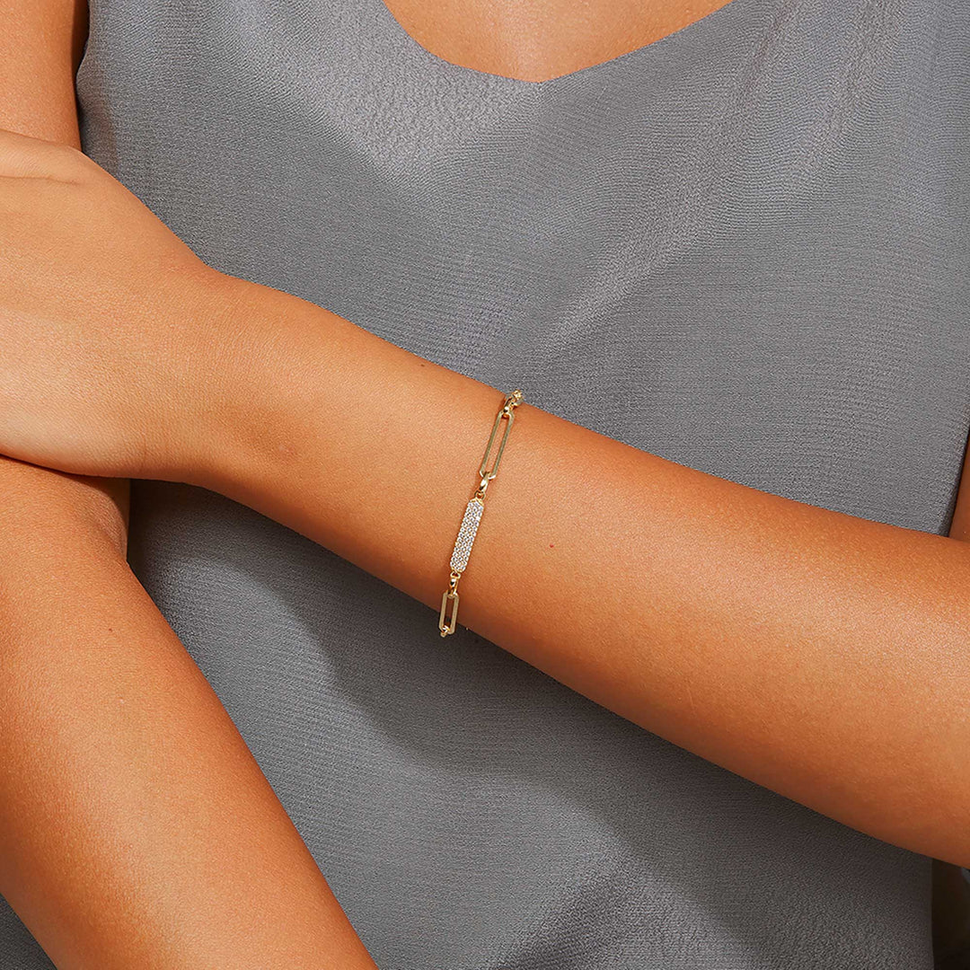 Jadira Paperclip Rolo Chain Bracelet with Pavé Diamond Plate