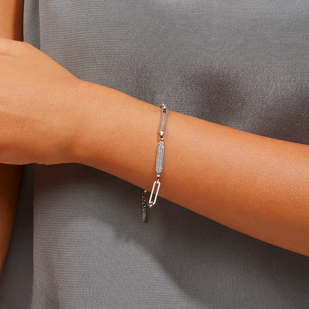 Jadira Paperclip Rolo Chain Bracelet with Pavé Diamond Plate