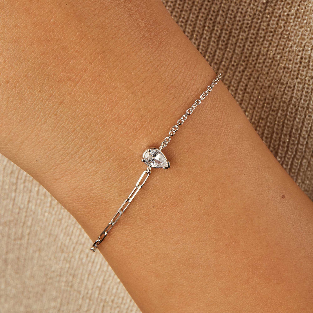 Zeta Solitare CZ Chain Bracelet