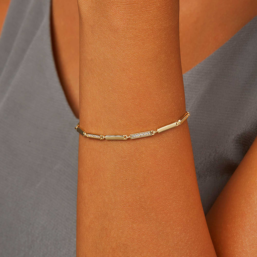 Oya Rolo Bar Chain Bracelet