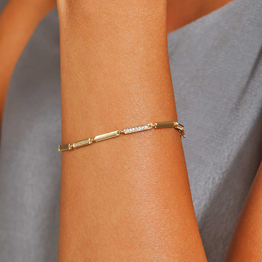 Oya Rolo Bar Chain Bracelet