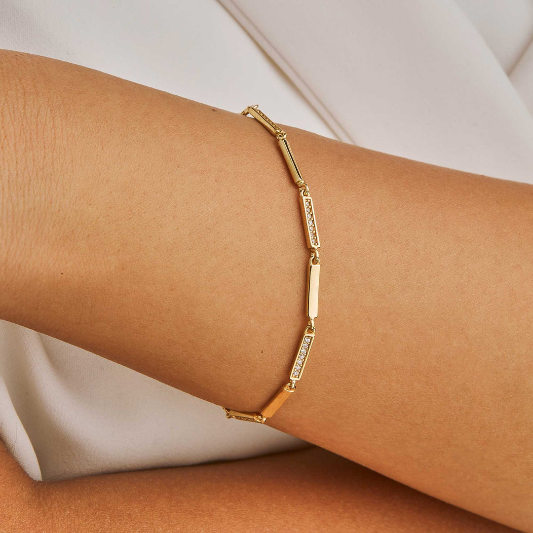 Oya Rolo Bar Chain Bracelet