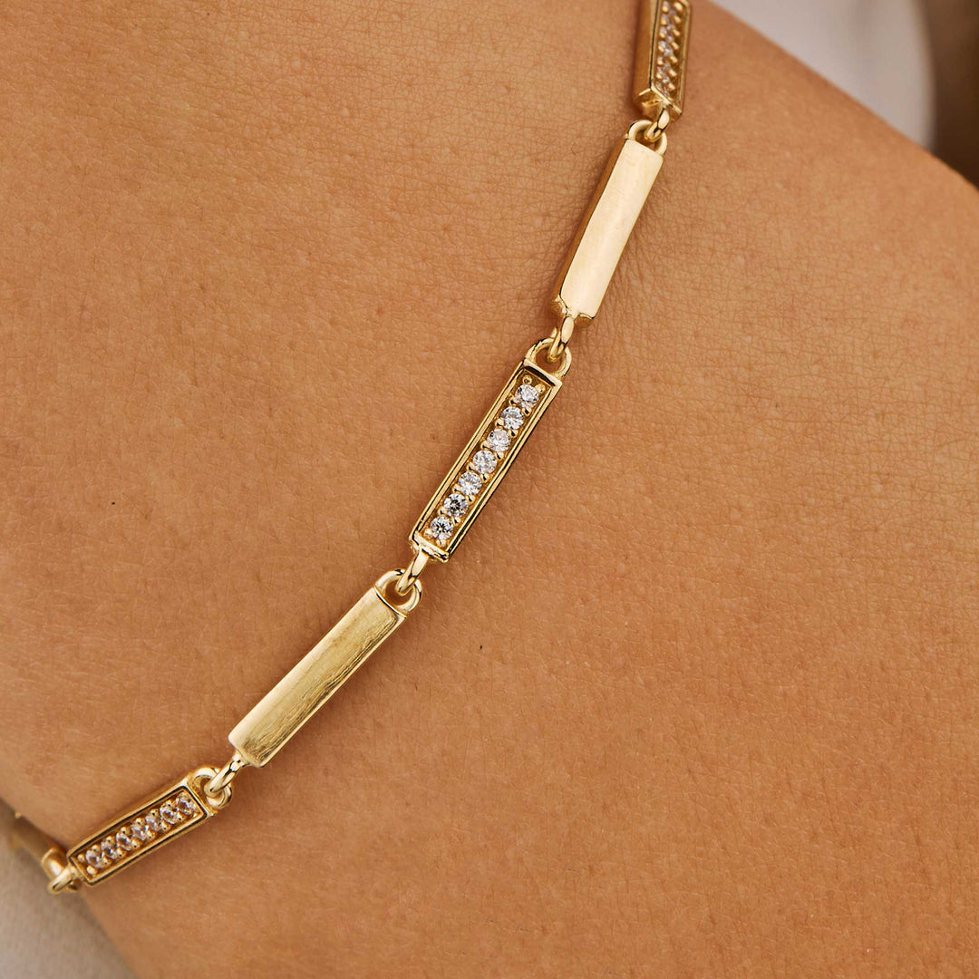 Oya Rolo Bar Chain Bracelet