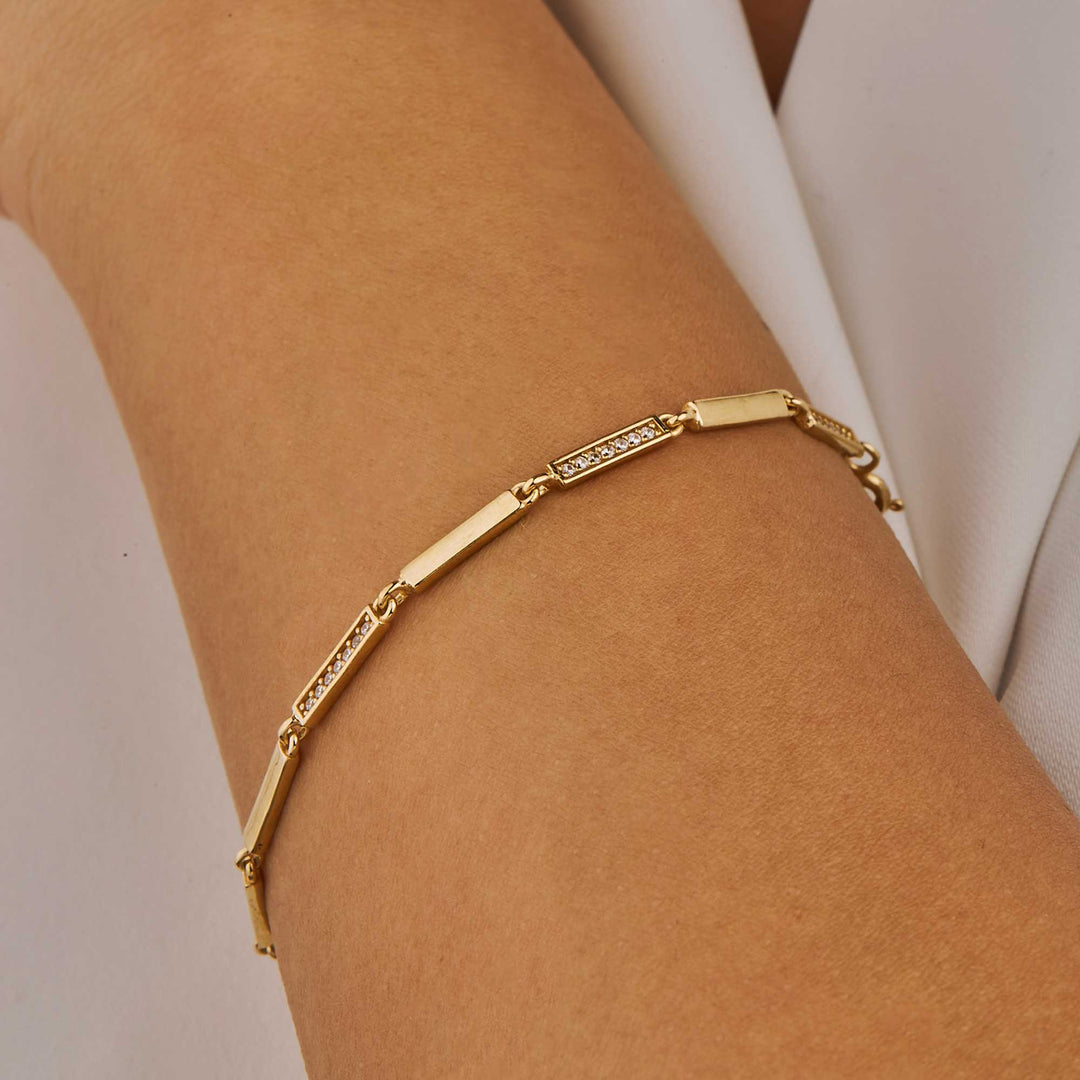 Oya Rolo Bar Chain Bracelet