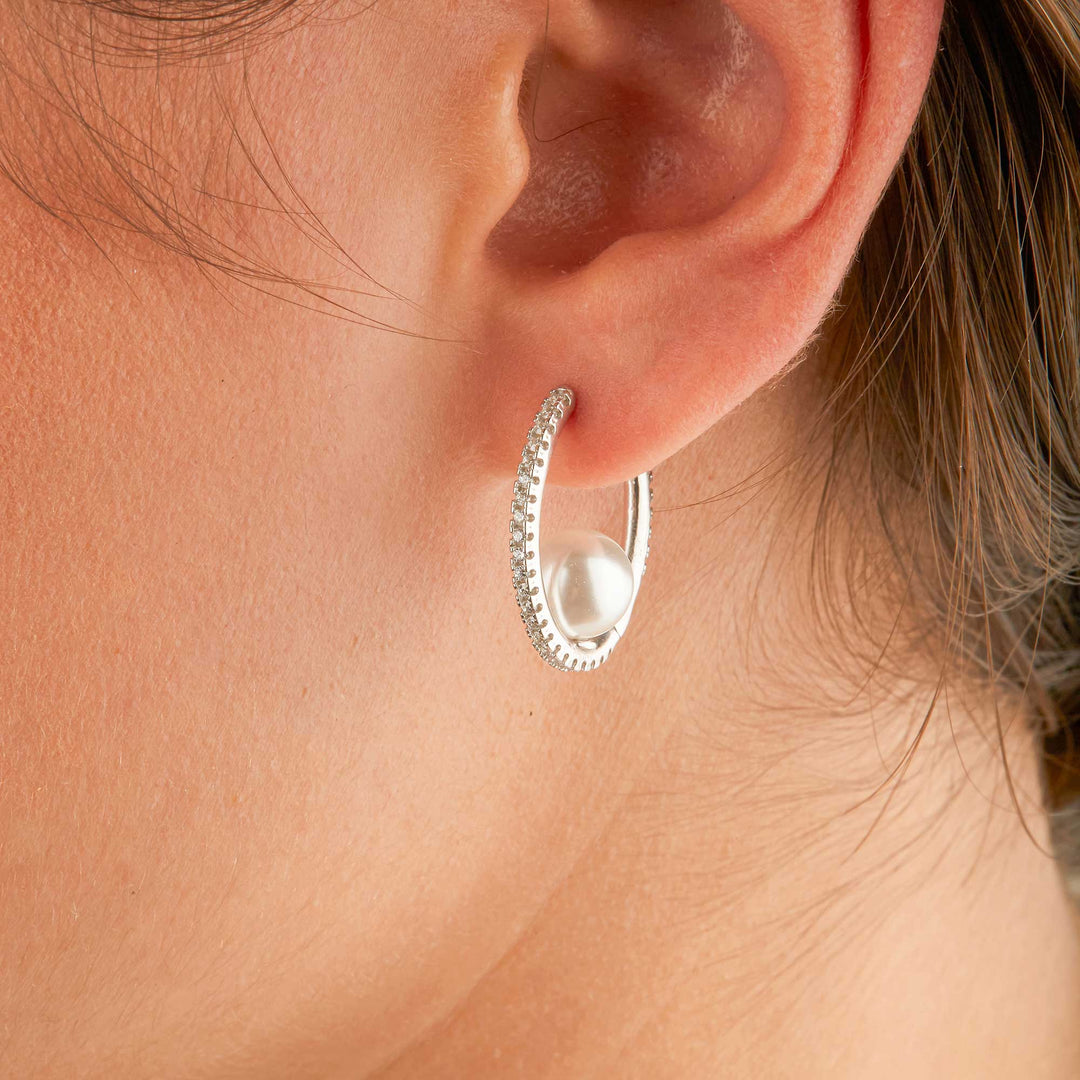 Margola Pearl Endless Huggie Hoop Earrings