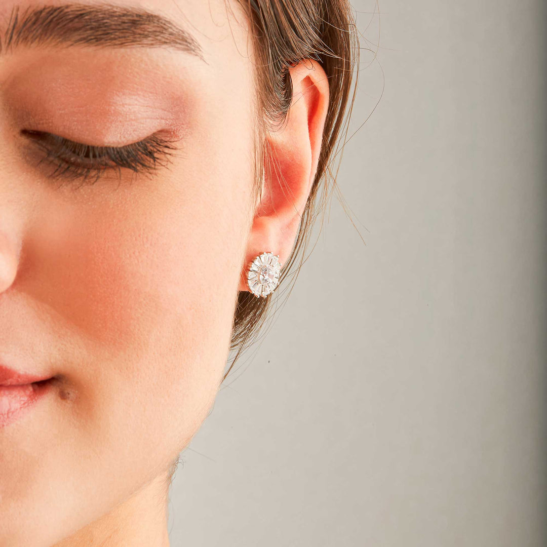 Farah Flower Style Stud