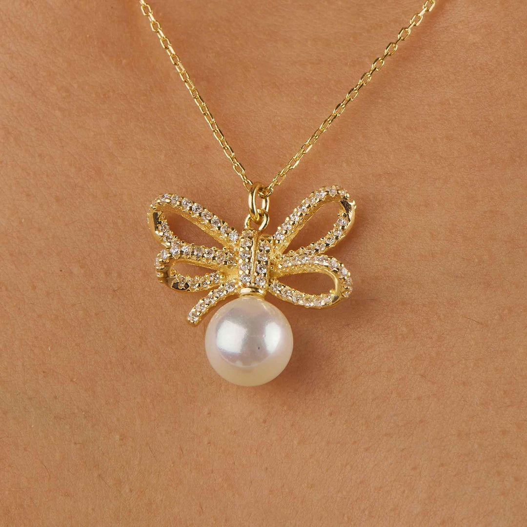 Ribbon Pave Pendant Necklace
