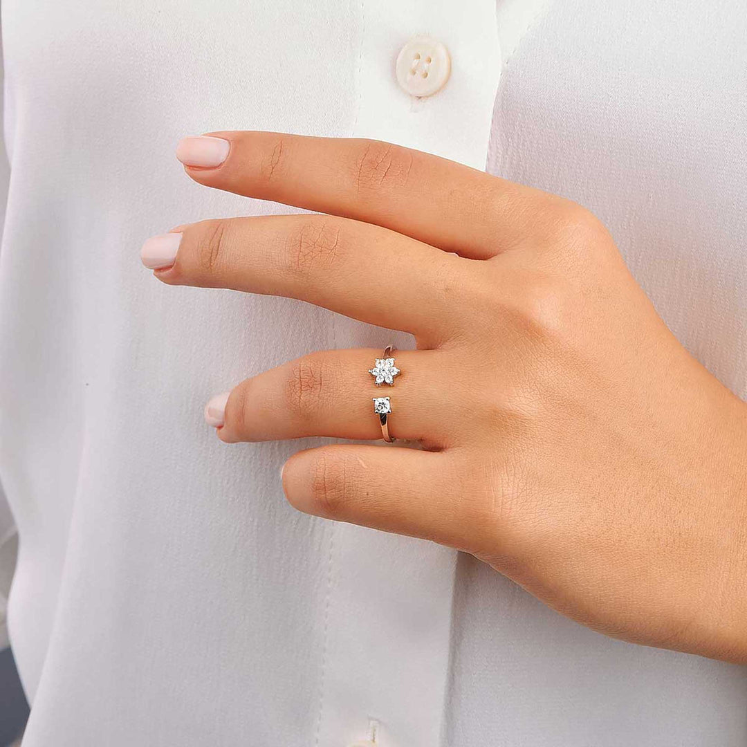 Nil Diamond Flower Open Ring