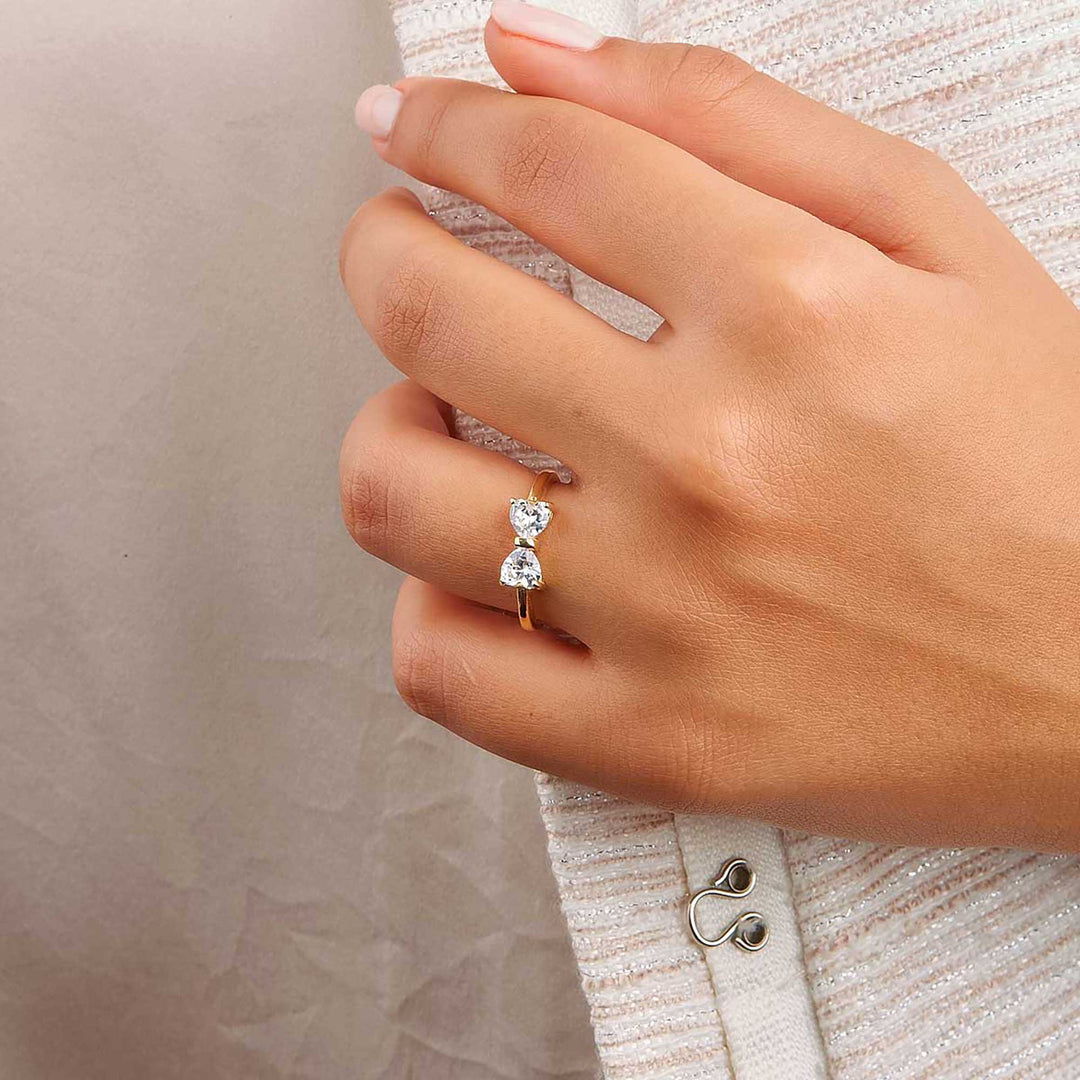 Hazan Ribbon Ring with Heart Shaped Stones