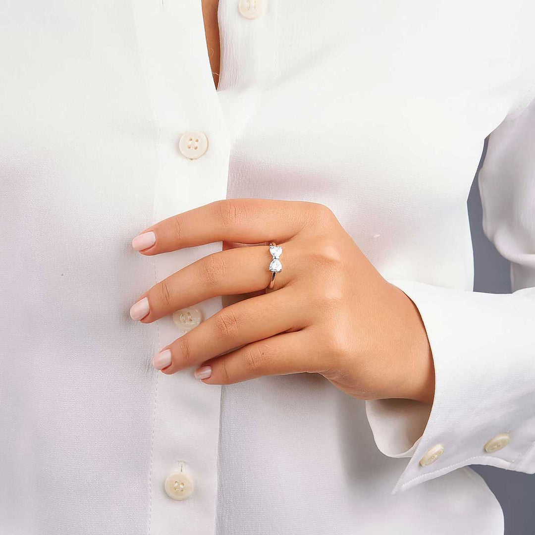 Hazan Ribbon Ring with Heart Shaped Stones