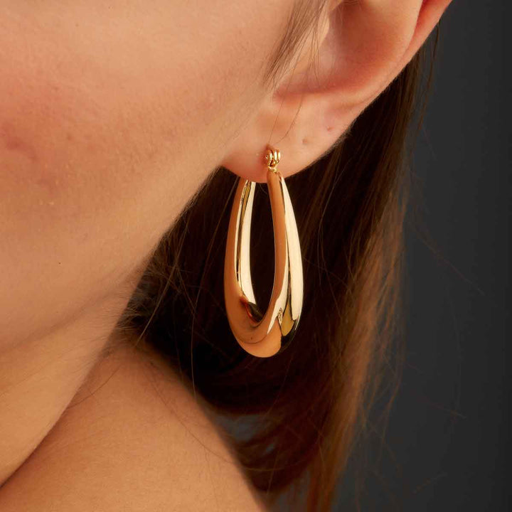 Cara Oval Hoop Earrings