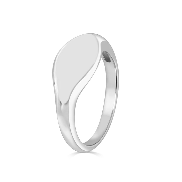Dareen Round Signet Ring