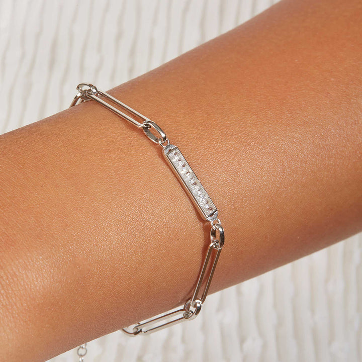 Janice Paperclip Rolo Chain Bracelet with Baguette Diamond Plate