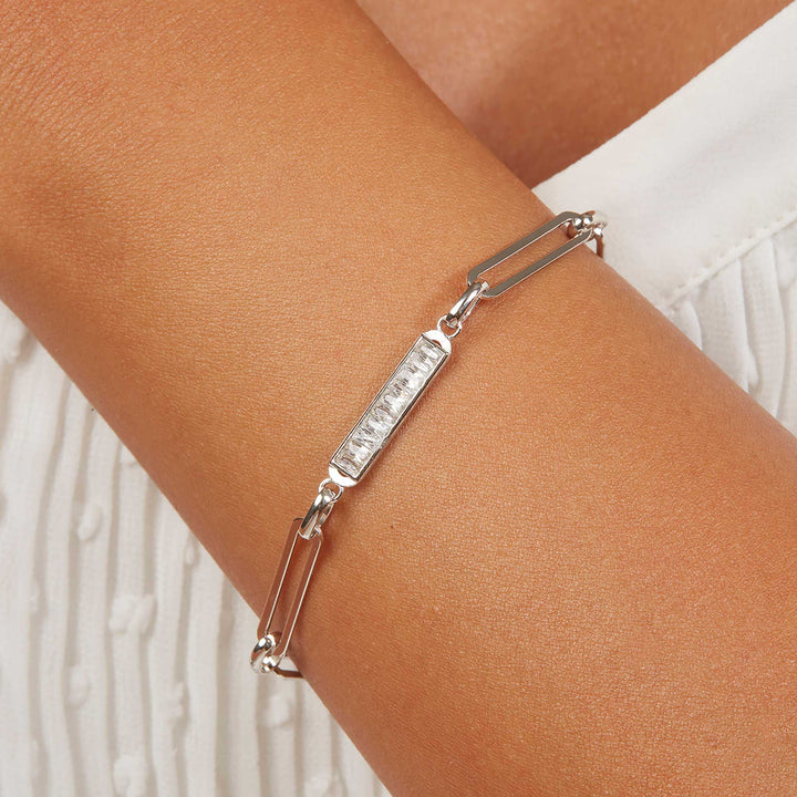 Janice Paperclip Rolo Chain Bracelet with Baguette Diamond Plate