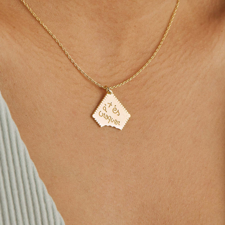 Biscuit Pendant Necklace