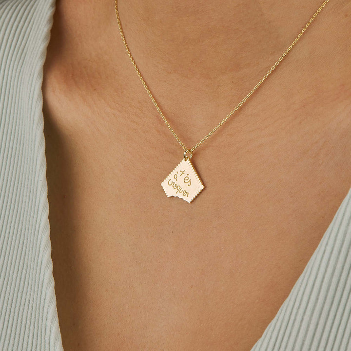 Biscuit Pendant Necklace
