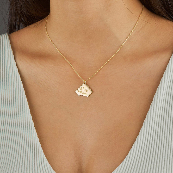 Biscuit Pendant Necklace