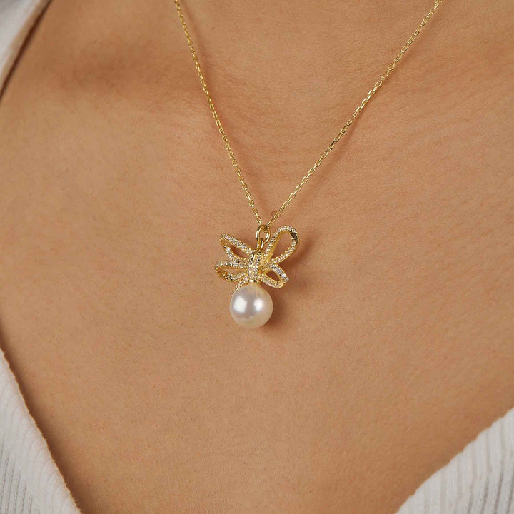 Ribbon Pave Pendant Necklace