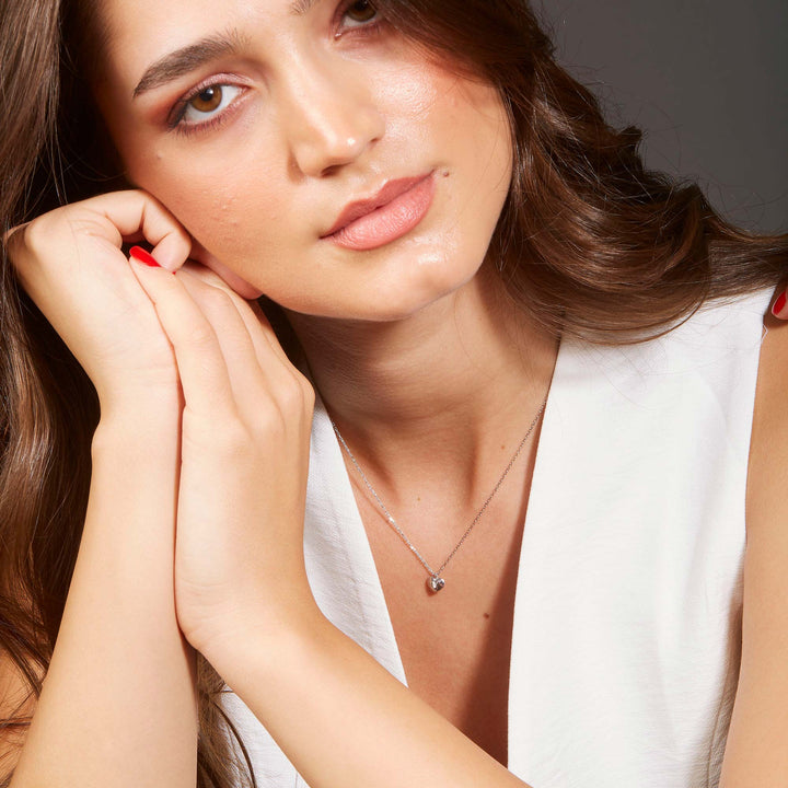 Leen Mini Heart Pendant Necklace