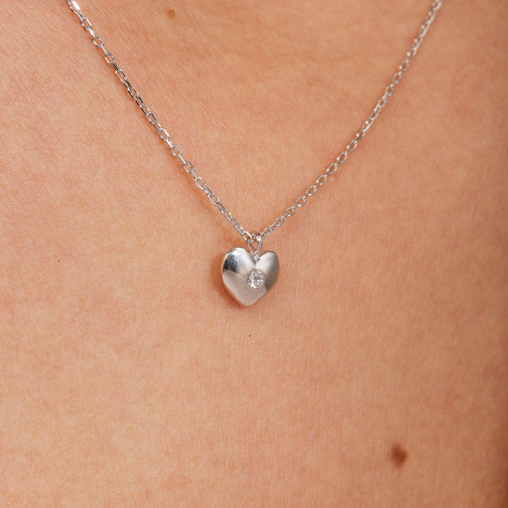 Leen Mini Heart Pendant Necklace