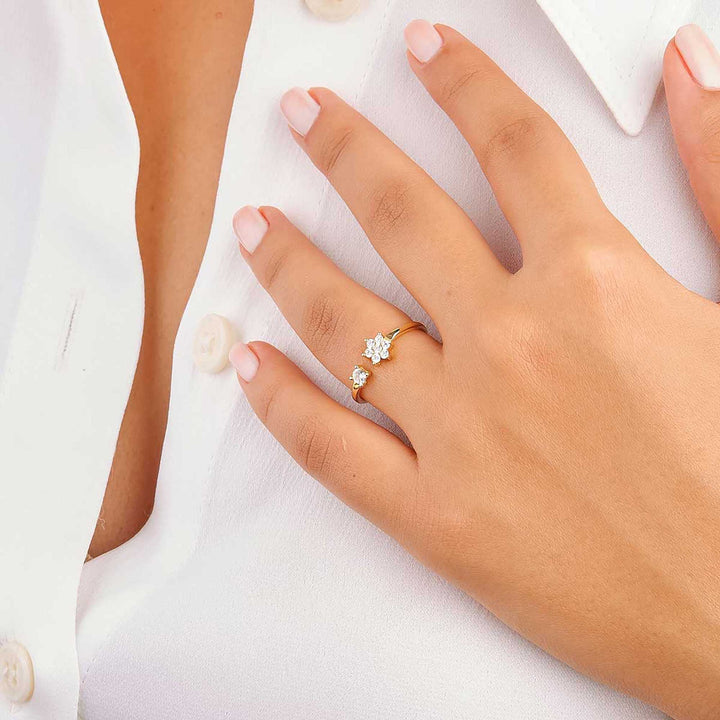 Nil Diamond Flower Open Ring