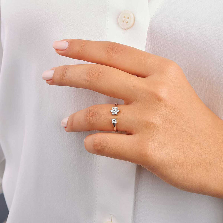 Nil Diamond Flower Open Ring