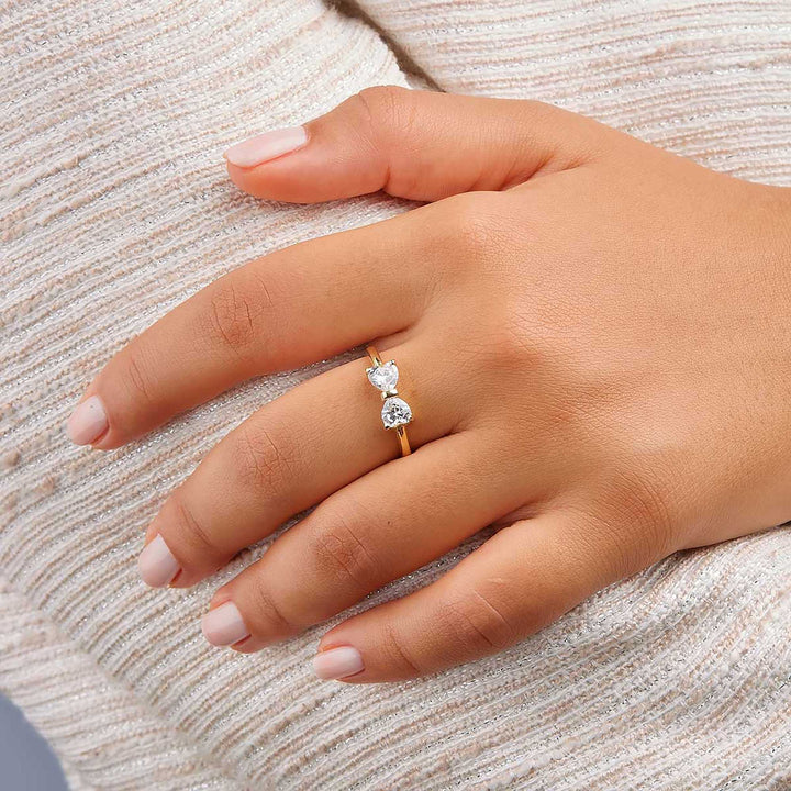Hazan Ribbon Ring with Heart Shaped Stones
